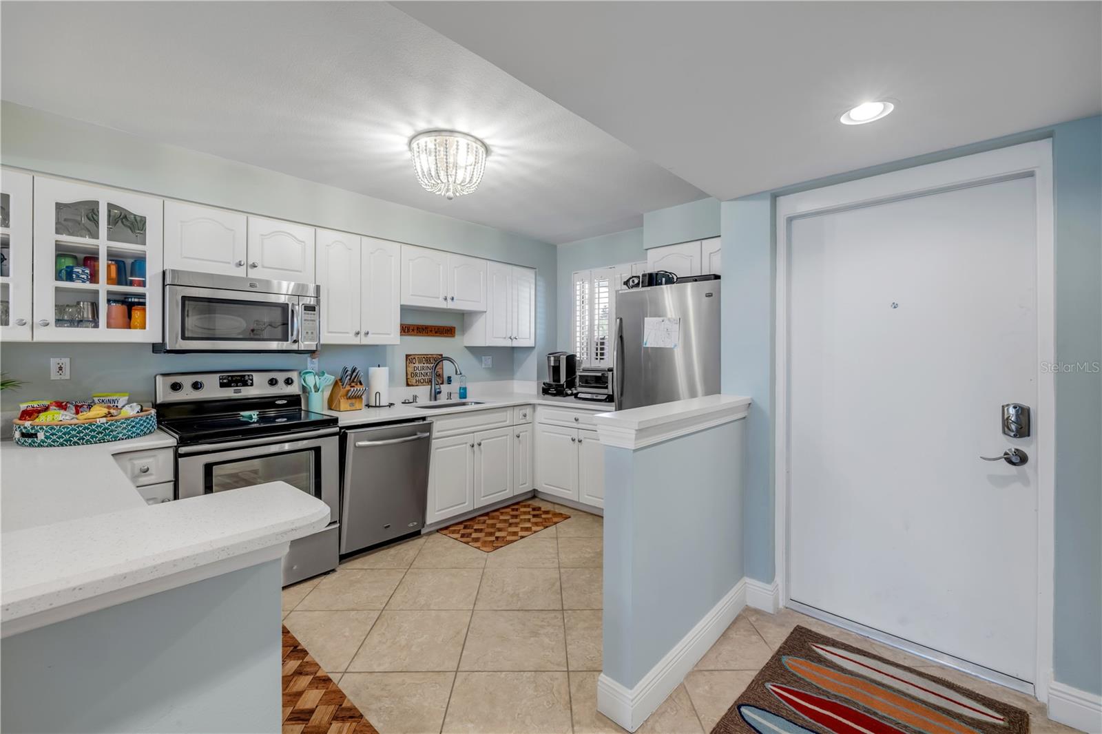 GOLDEN ARMS - Residential