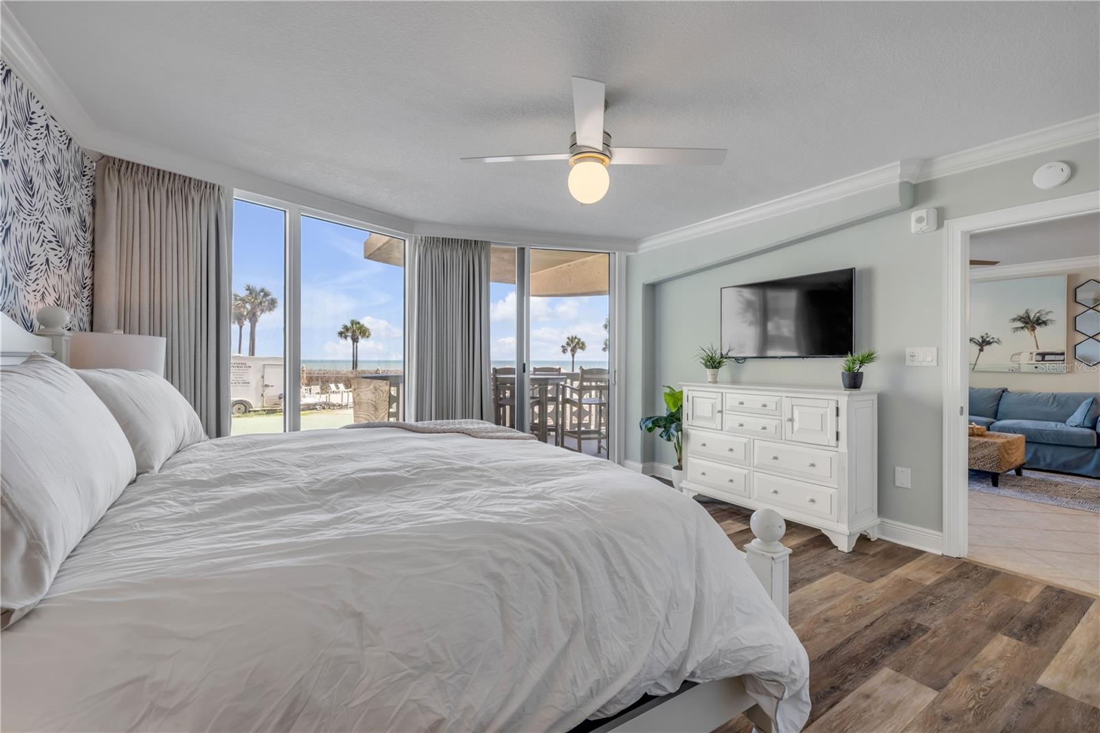 GOLDEN ARMS - Residential