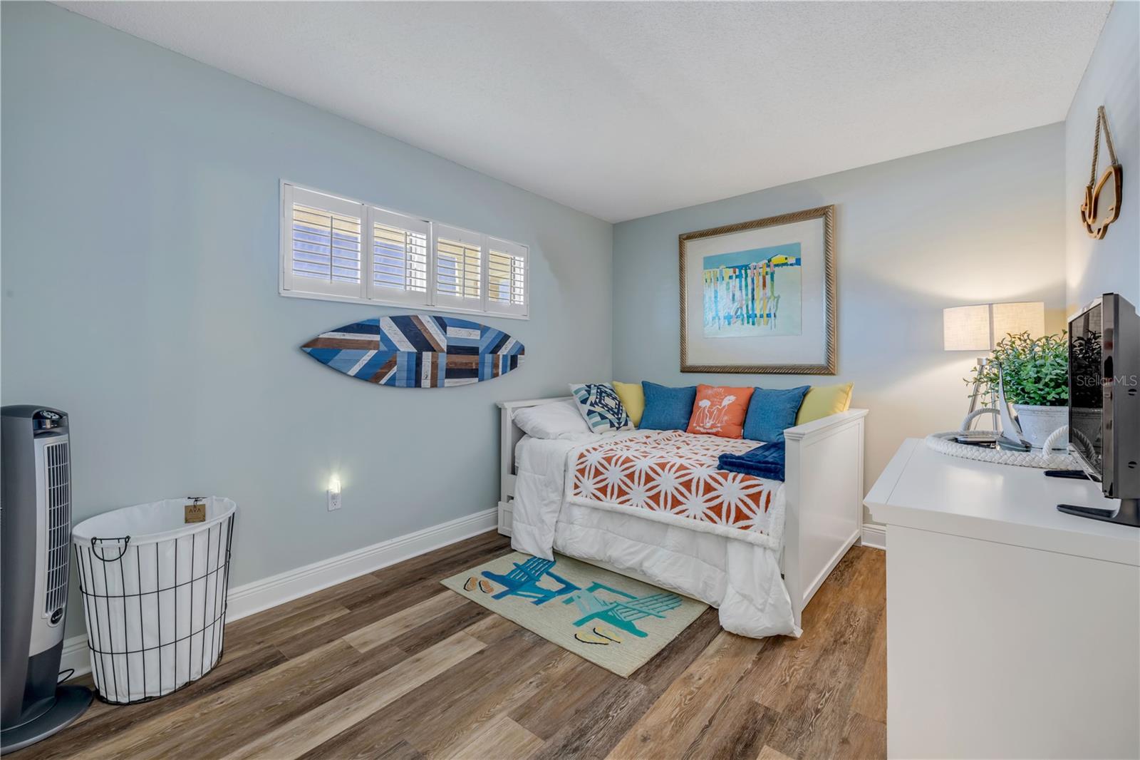 GOLDEN ARMS - Residential