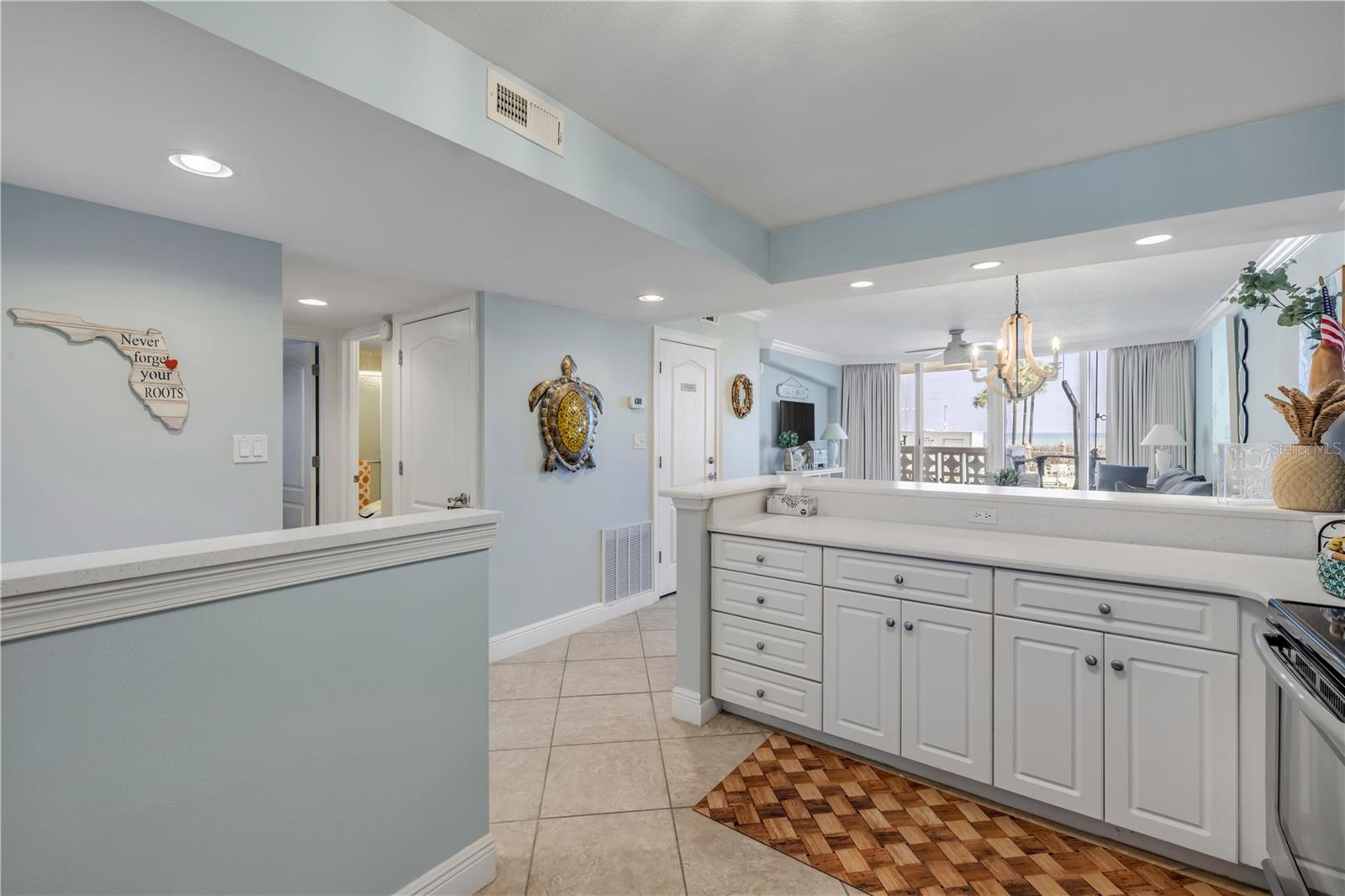 GOLDEN ARMS - Residential