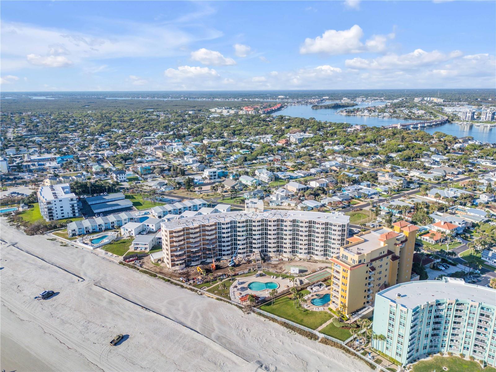 GOLDEN ARMS - Residential