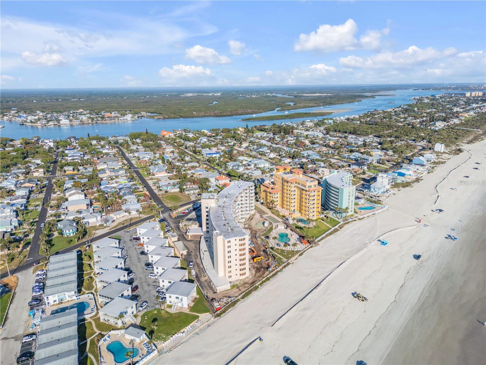 GOLDEN ARMS - Residential