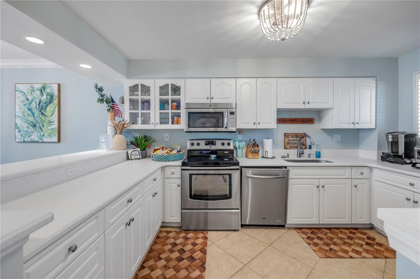 GOLDEN ARMS - Residential