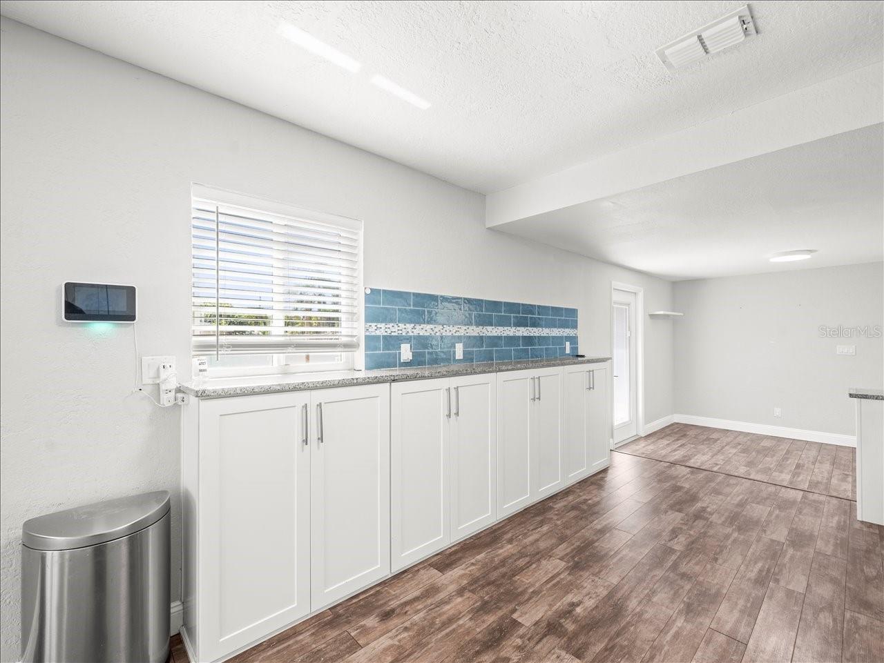 EDGEWOOD MANOR - Residential Lease