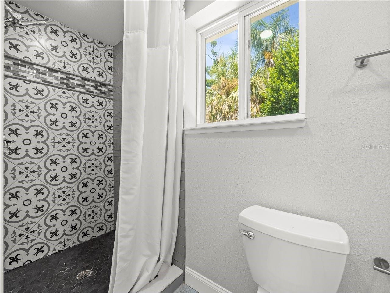 EDGEWOOD MANOR - Residential Lease