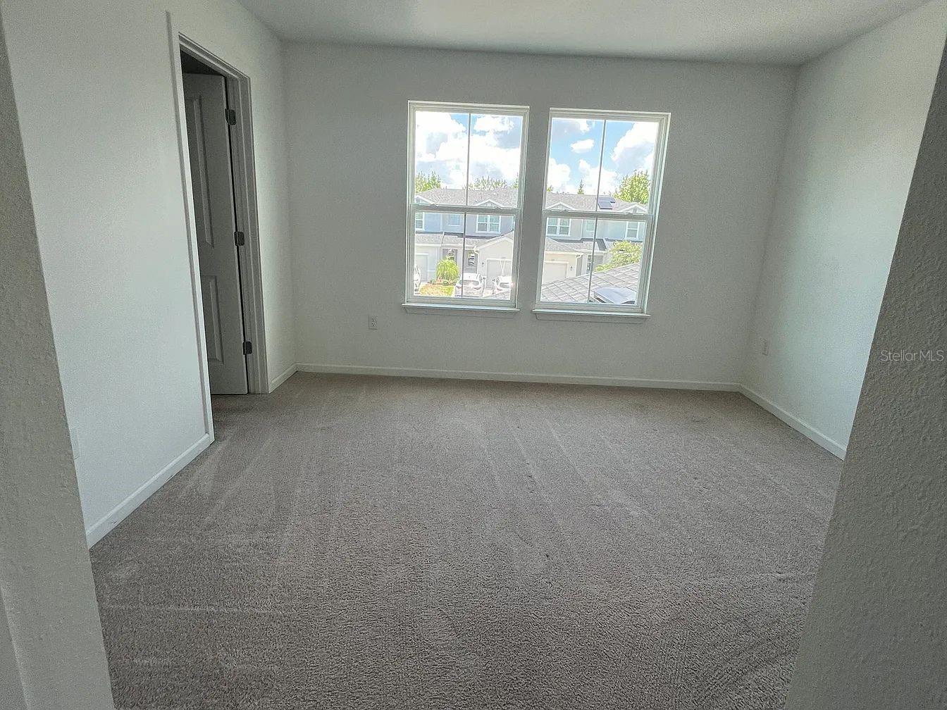 LAGO BUENDIA PH 1 - Residential Lease