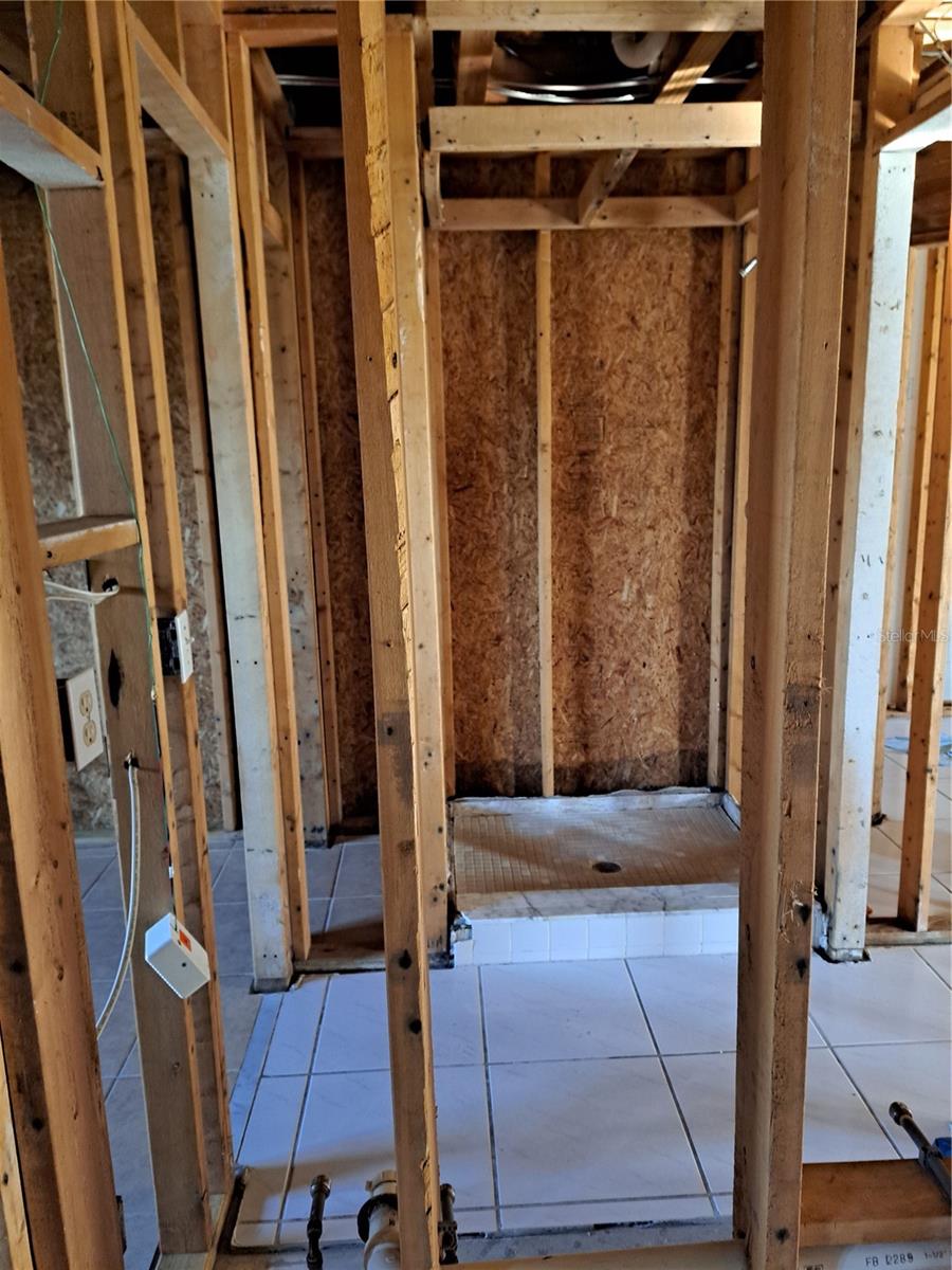 TOWNES SOUTHGATE CONDO PH D - Residential