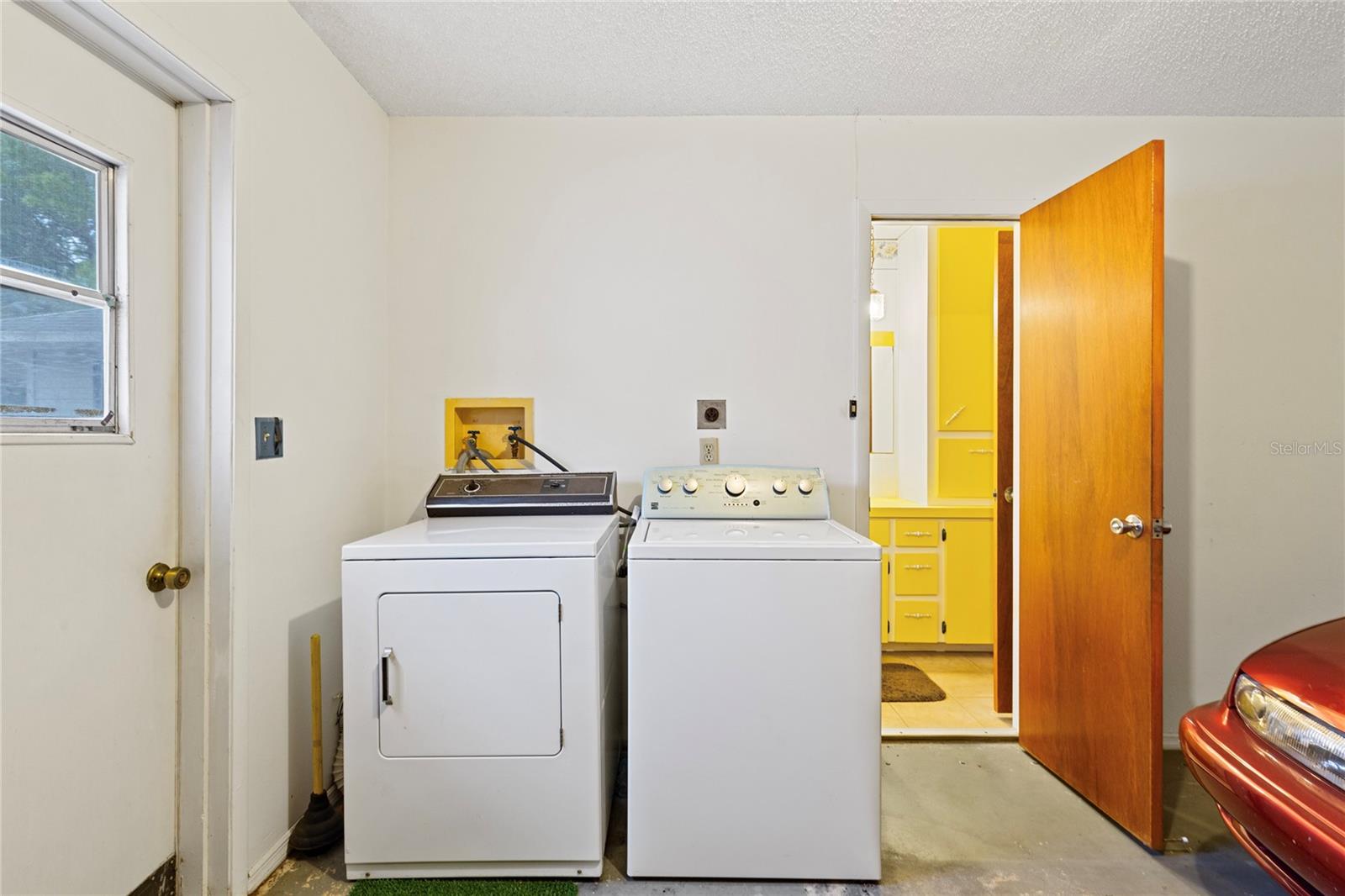 WEEKI WACHEE ACRES ADD - Residential