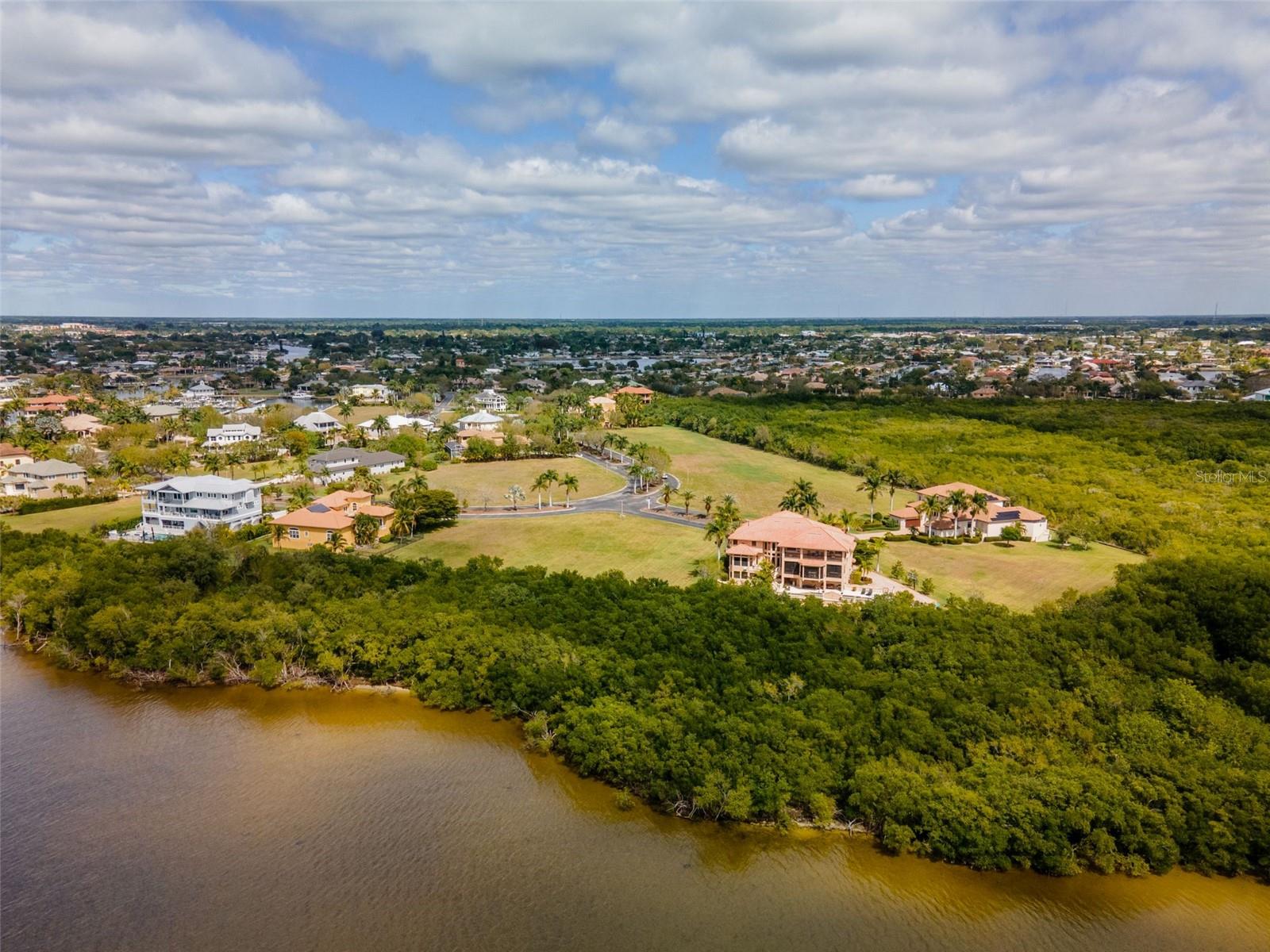 GRASSY POINT ESTATES - Land