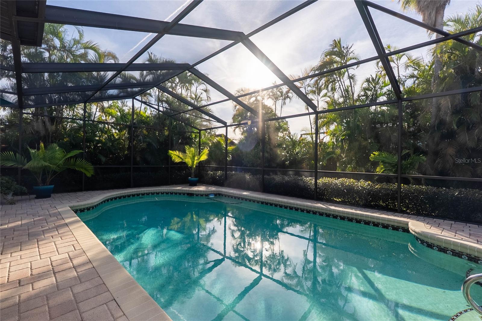 PALMA SOLA VILLAGE - Residential