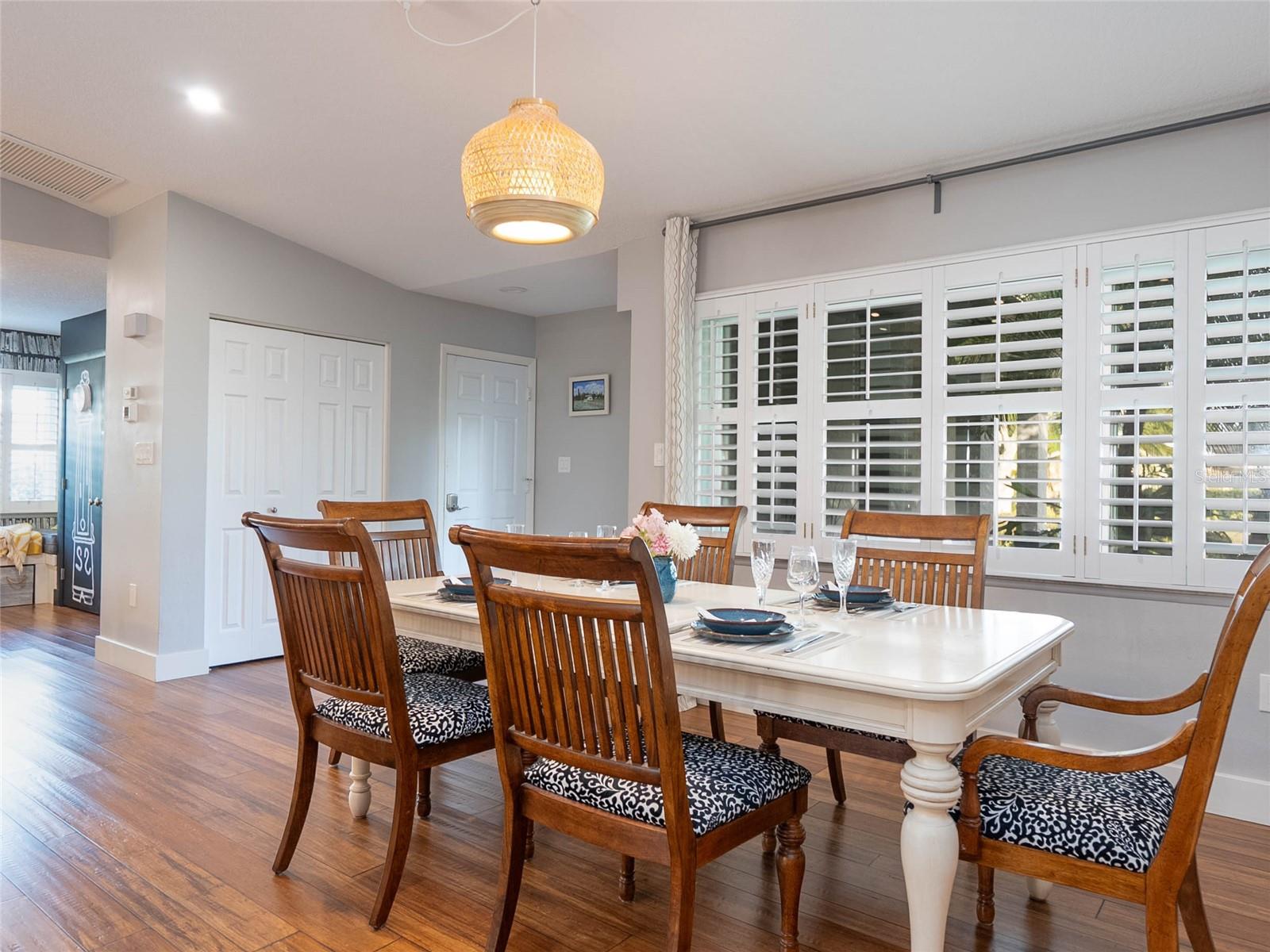 PALMA SOLA VILLAGE - Residential