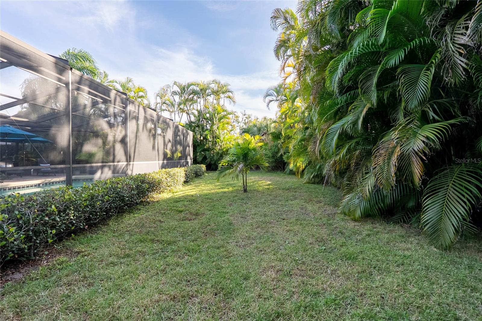 PALMA SOLA VILLAGE - Residential