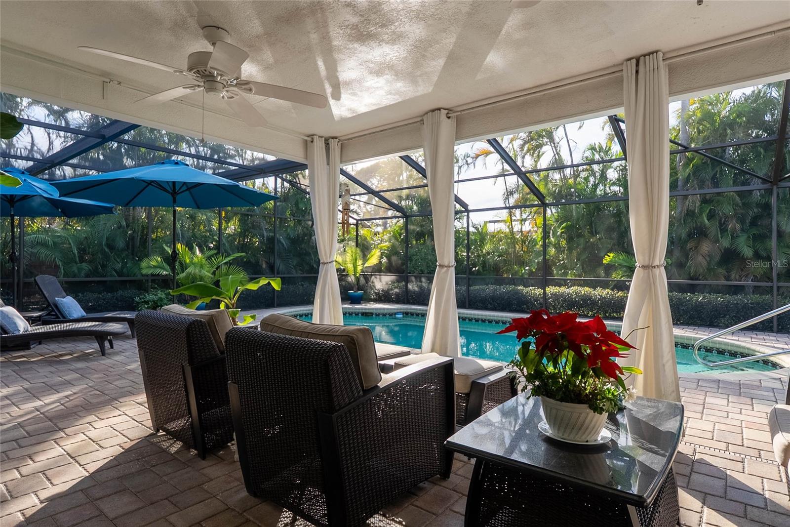 PALMA SOLA VILLAGE - Residential