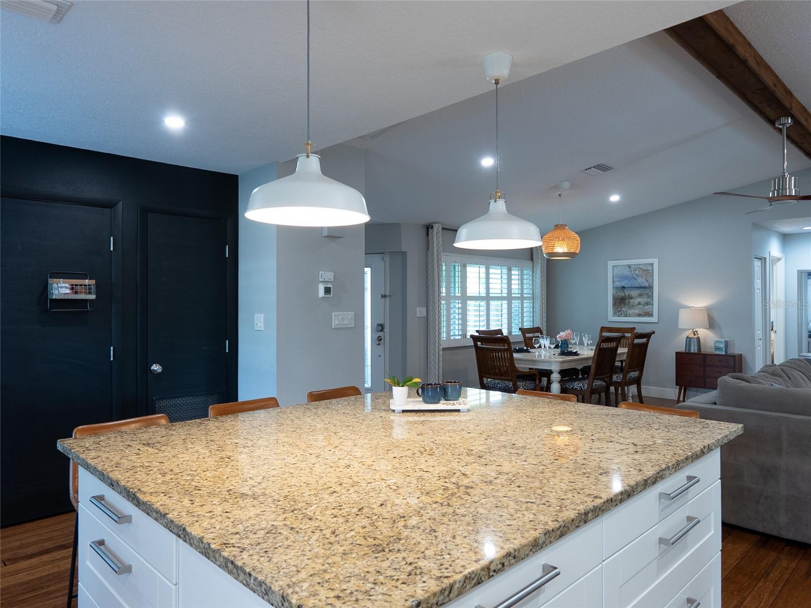 PALMA SOLA VILLAGE - Residential