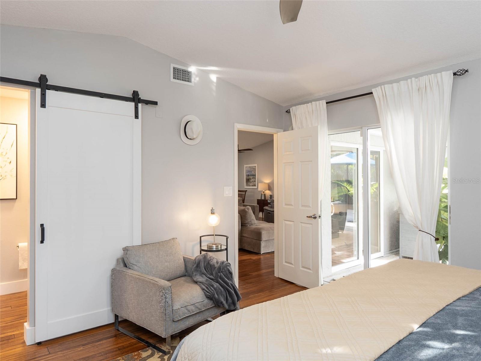 PALMA SOLA VILLAGE - Residential