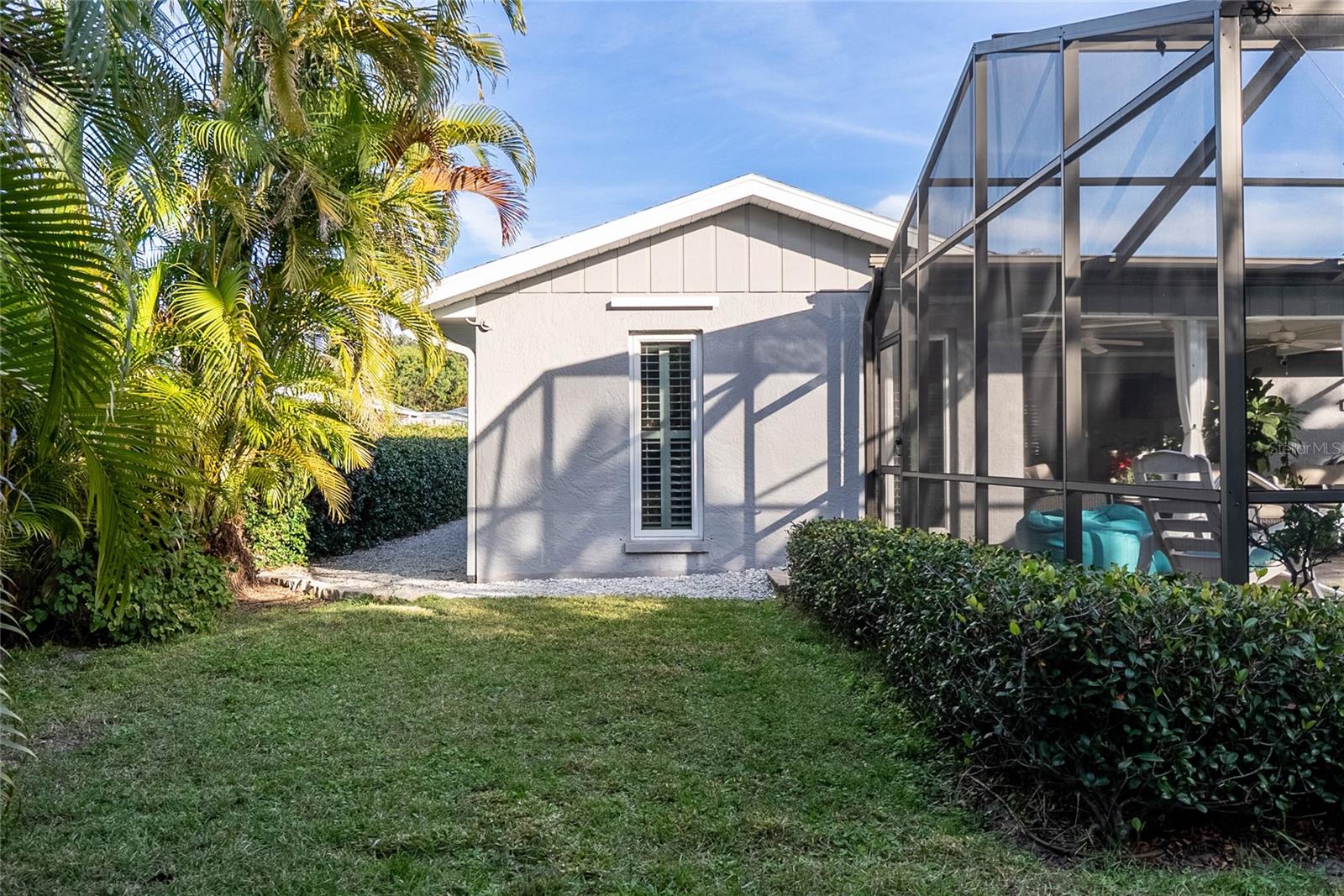 PALMA SOLA VILLAGE - Residential