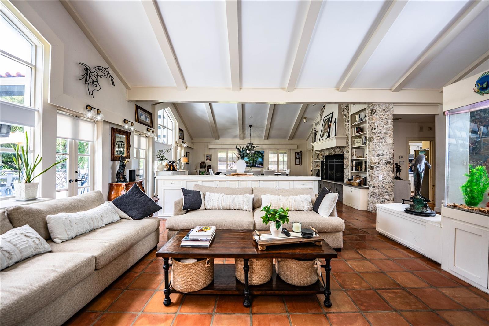 LONE PALM GOLF COURSE - Residential