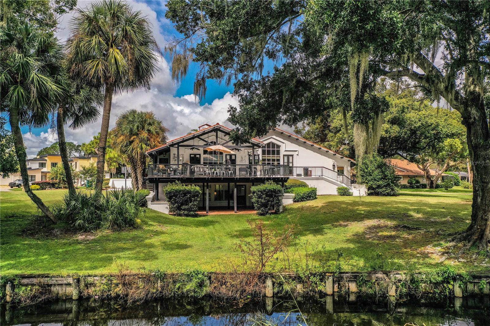 LONE PALM GOLF COURSE - Residential