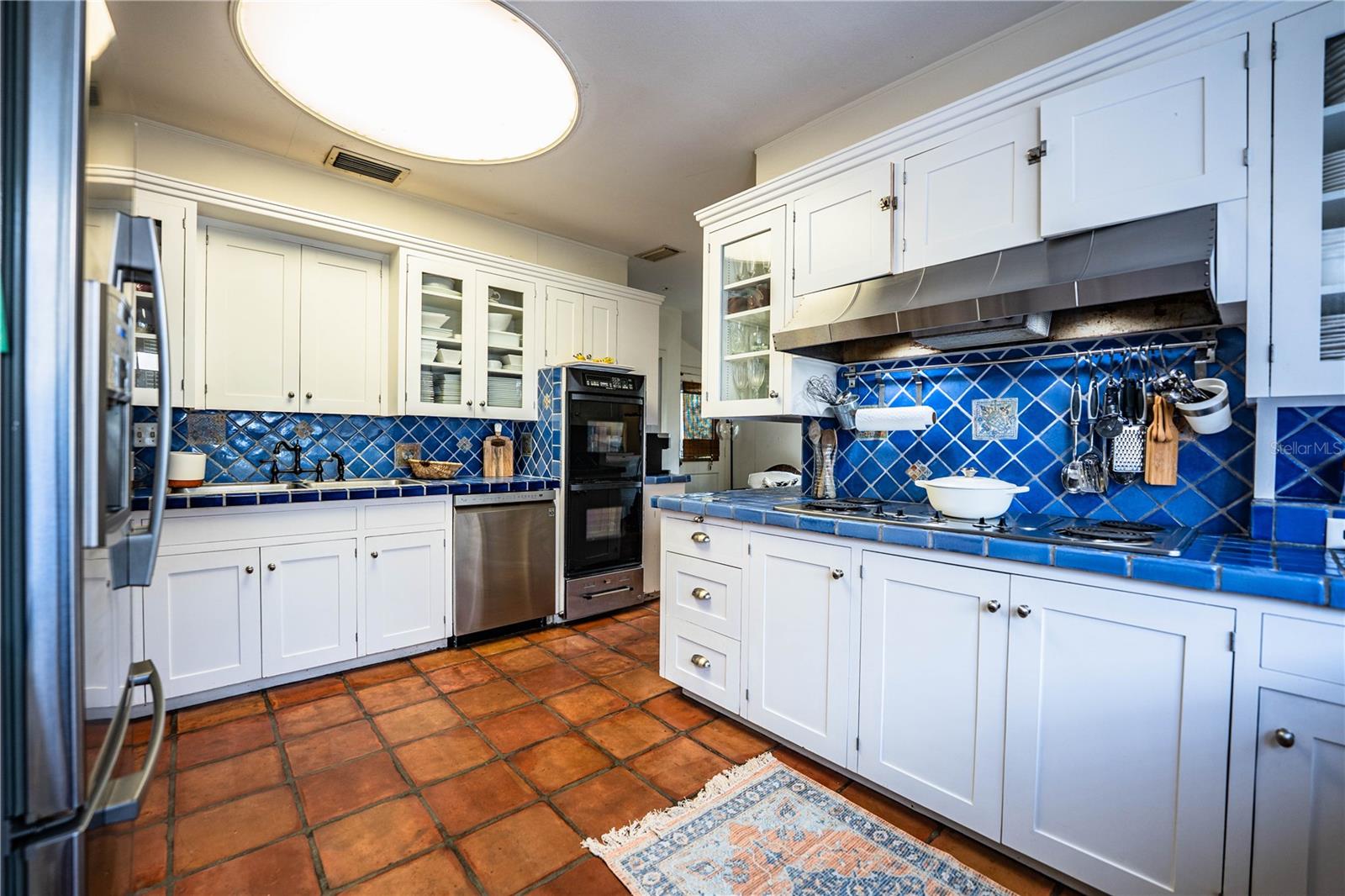 LONE PALM GOLF COURSE - Residential