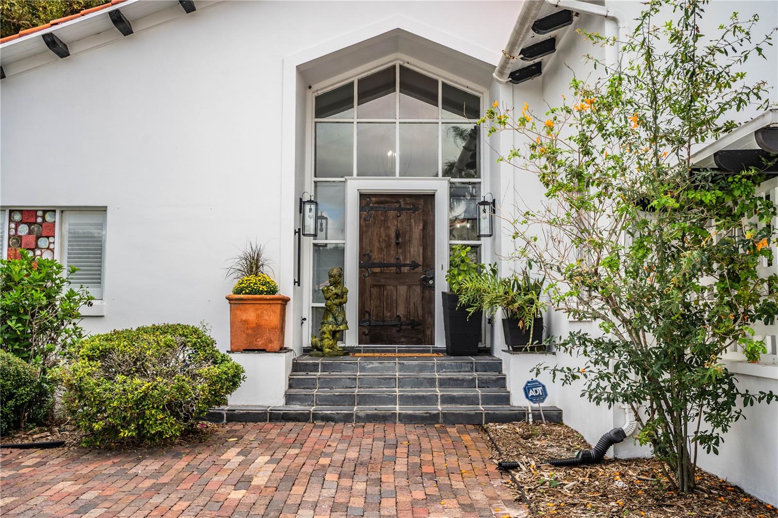 LONE PALM GOLF COURSE - Residential