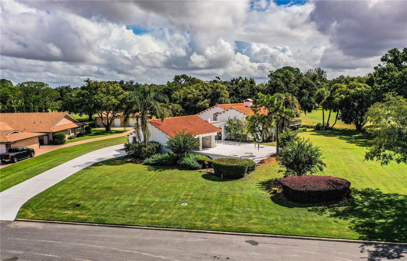 LONE PALM GOLF COURSE - Residential