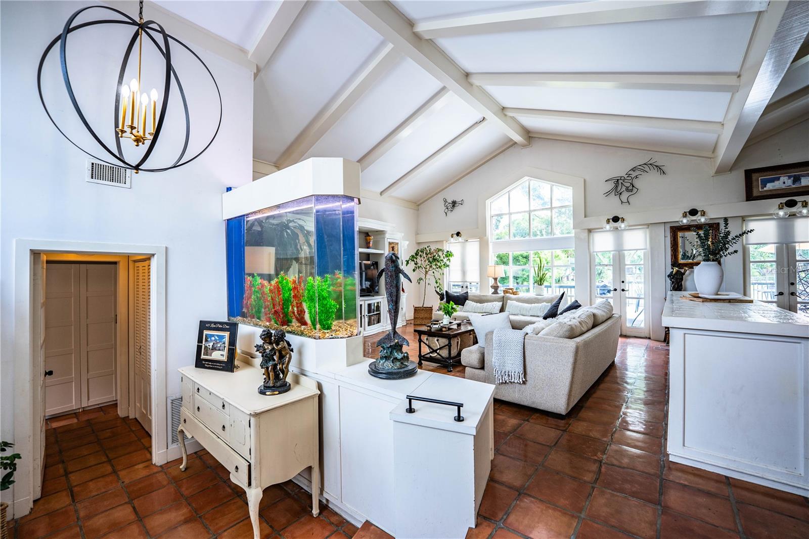 LONE PALM GOLF COURSE - Residential