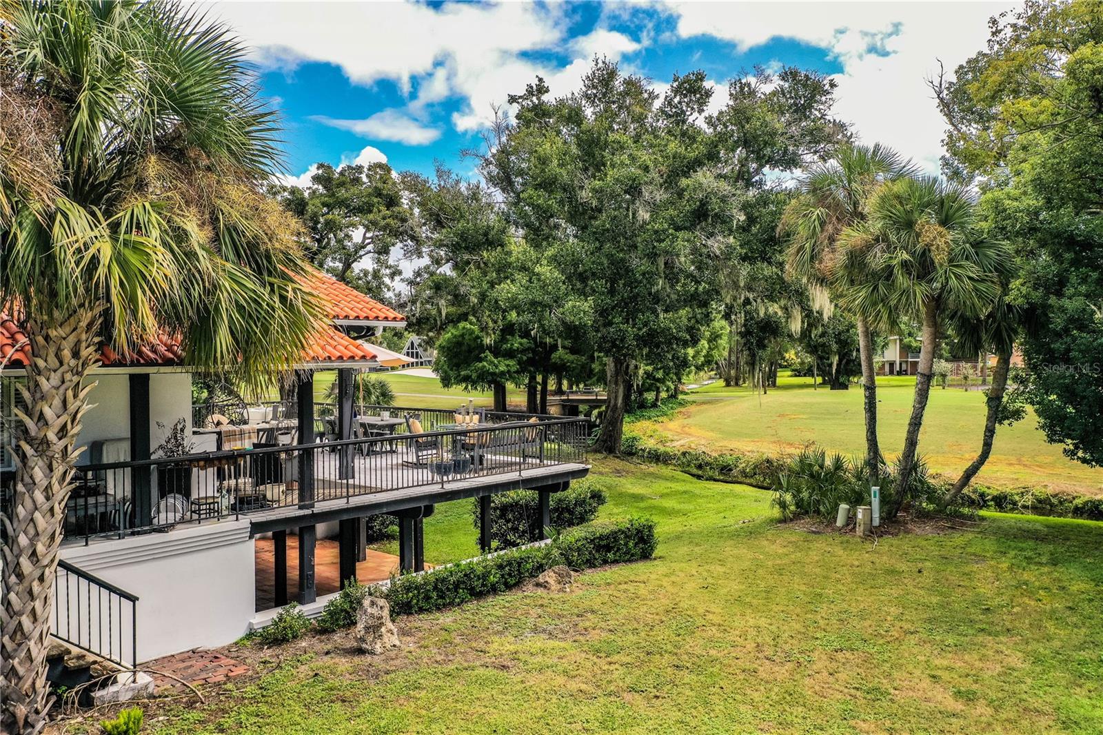 LONE PALM GOLF COURSE - Residential