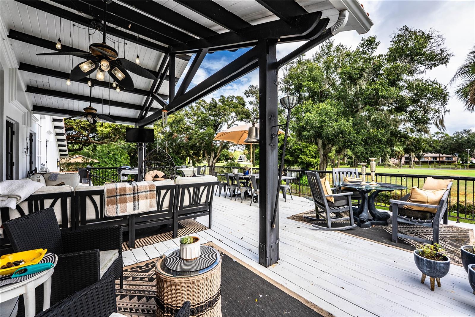 LONE PALM GOLF COURSE - Residential