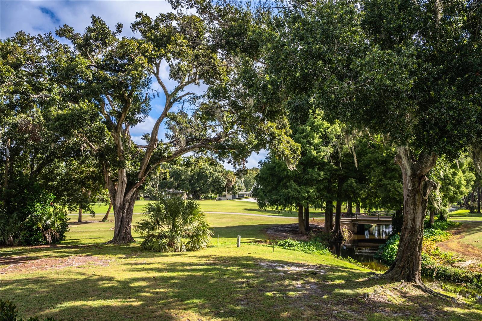 LONE PALM GOLF COURSE - Residential
