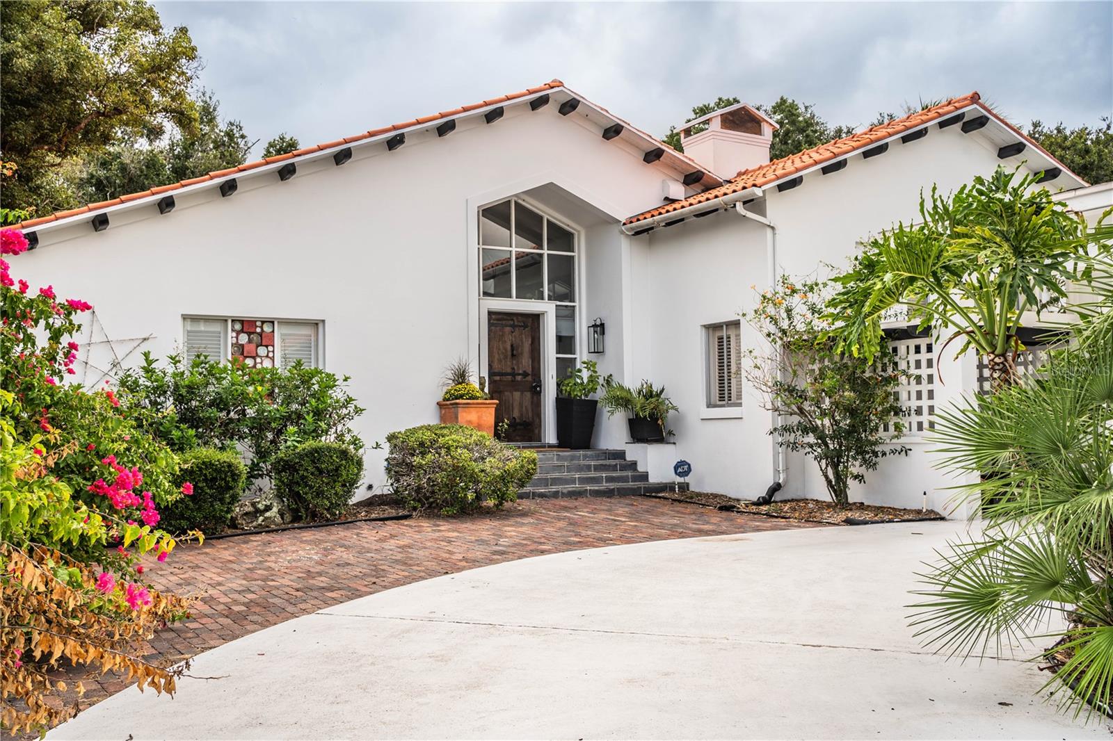 LONE PALM GOLF COURSE - Residential