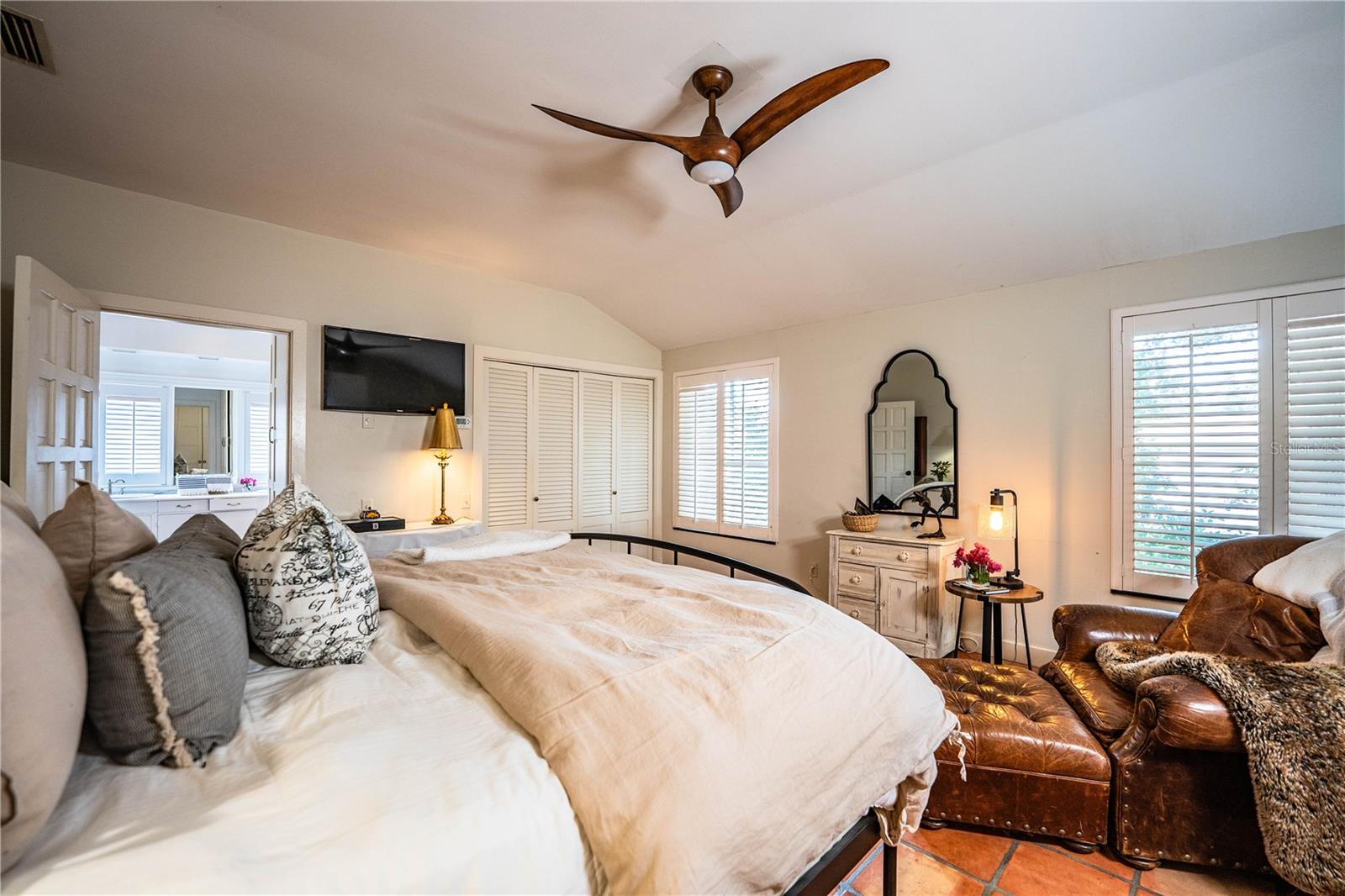LONE PALM GOLF COURSE - Residential