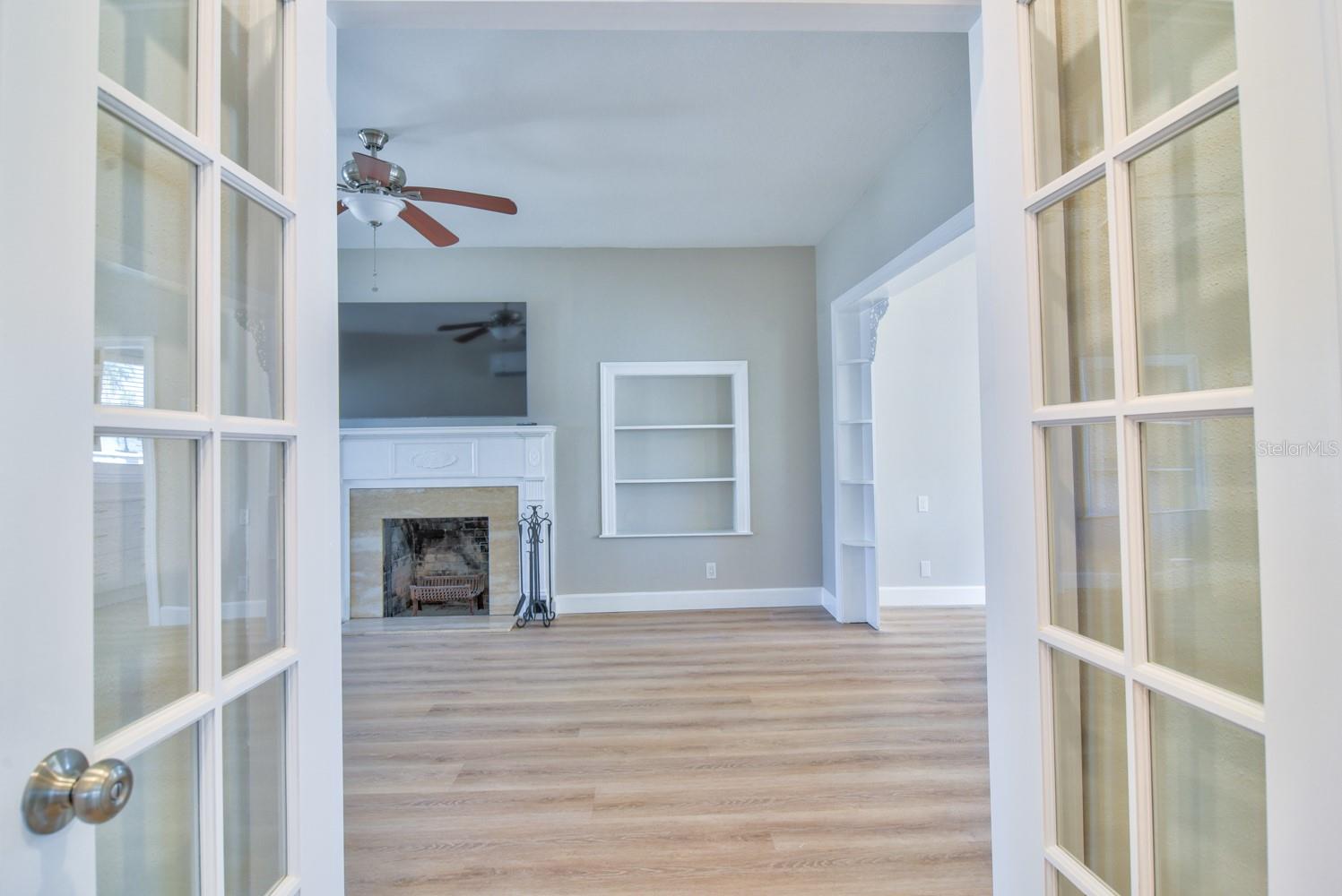 LONE PALM BEACH 1ST ADD - Residential Lease