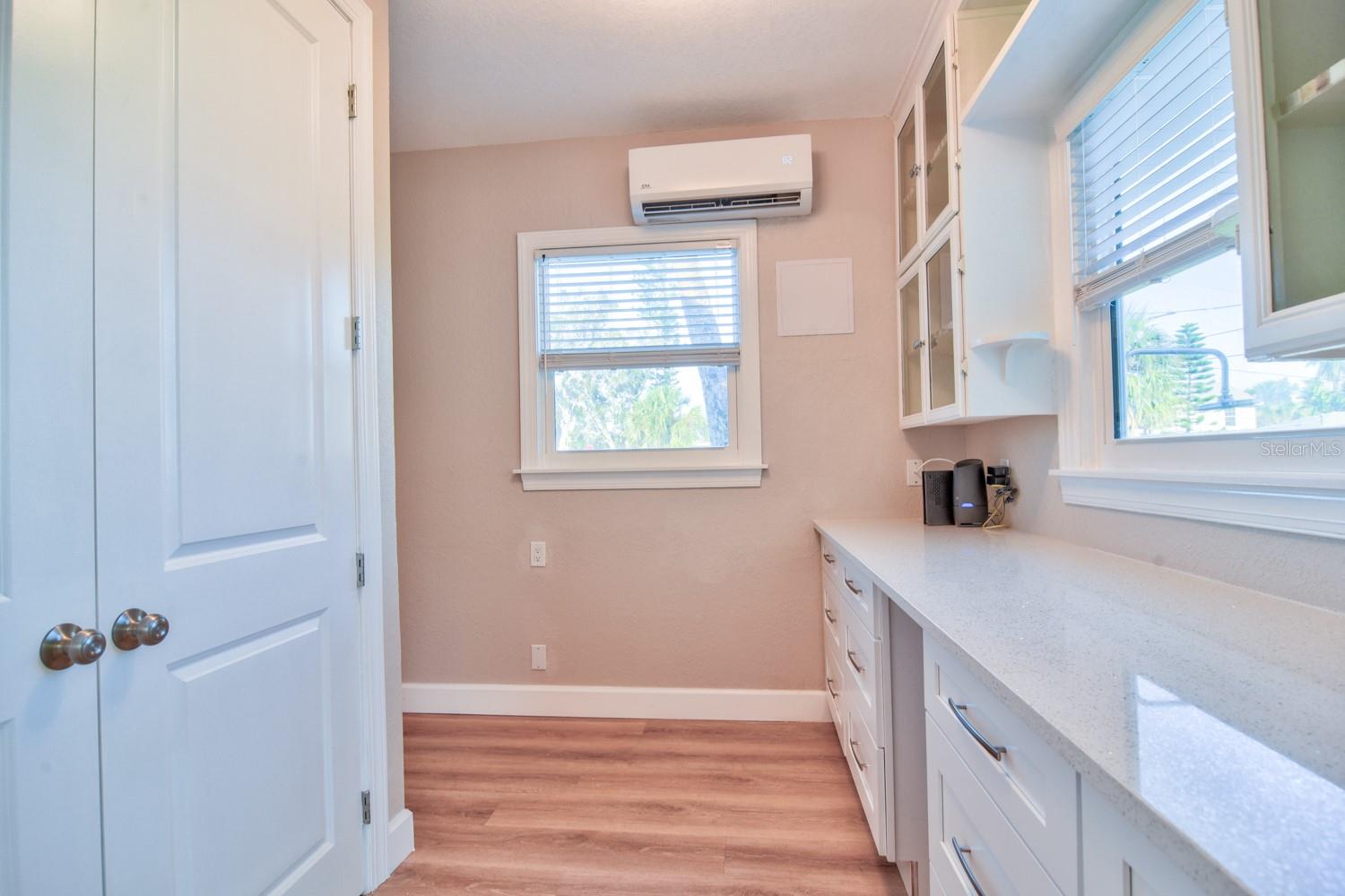 LONE PALM BEACH 1ST ADD - Residential Lease