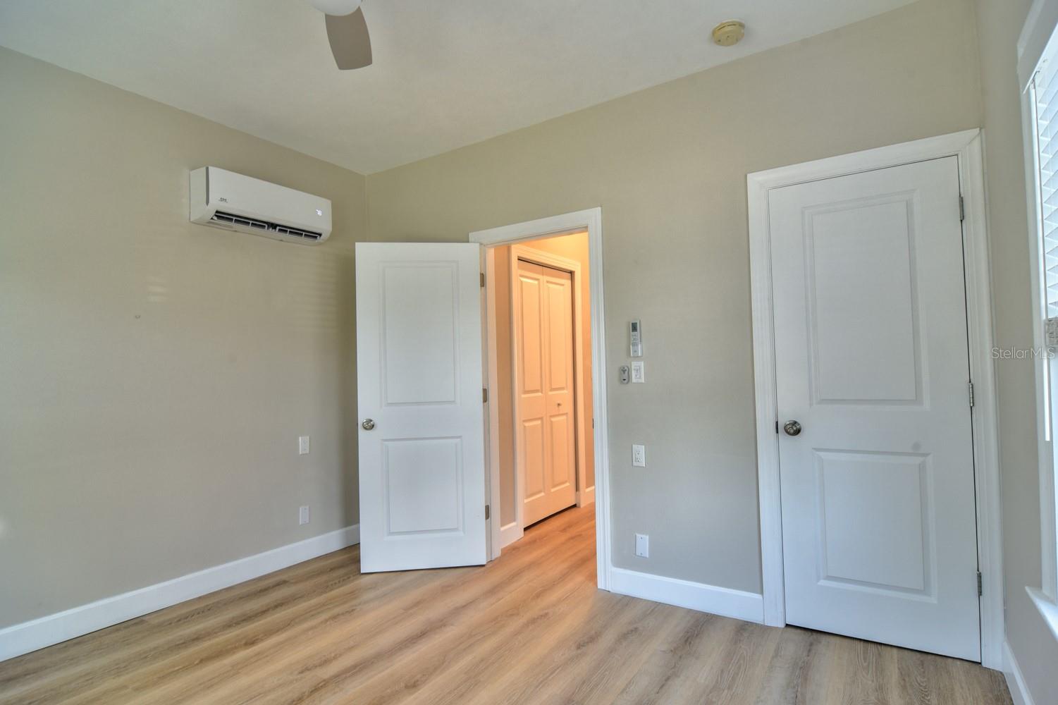 LONE PALM BEACH 1ST ADD - Residential Lease