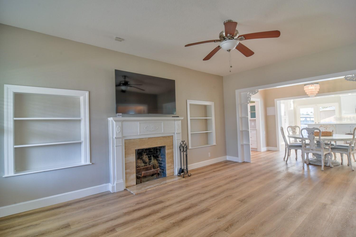 LONE PALM BEACH 1ST ADD - Residential Lease