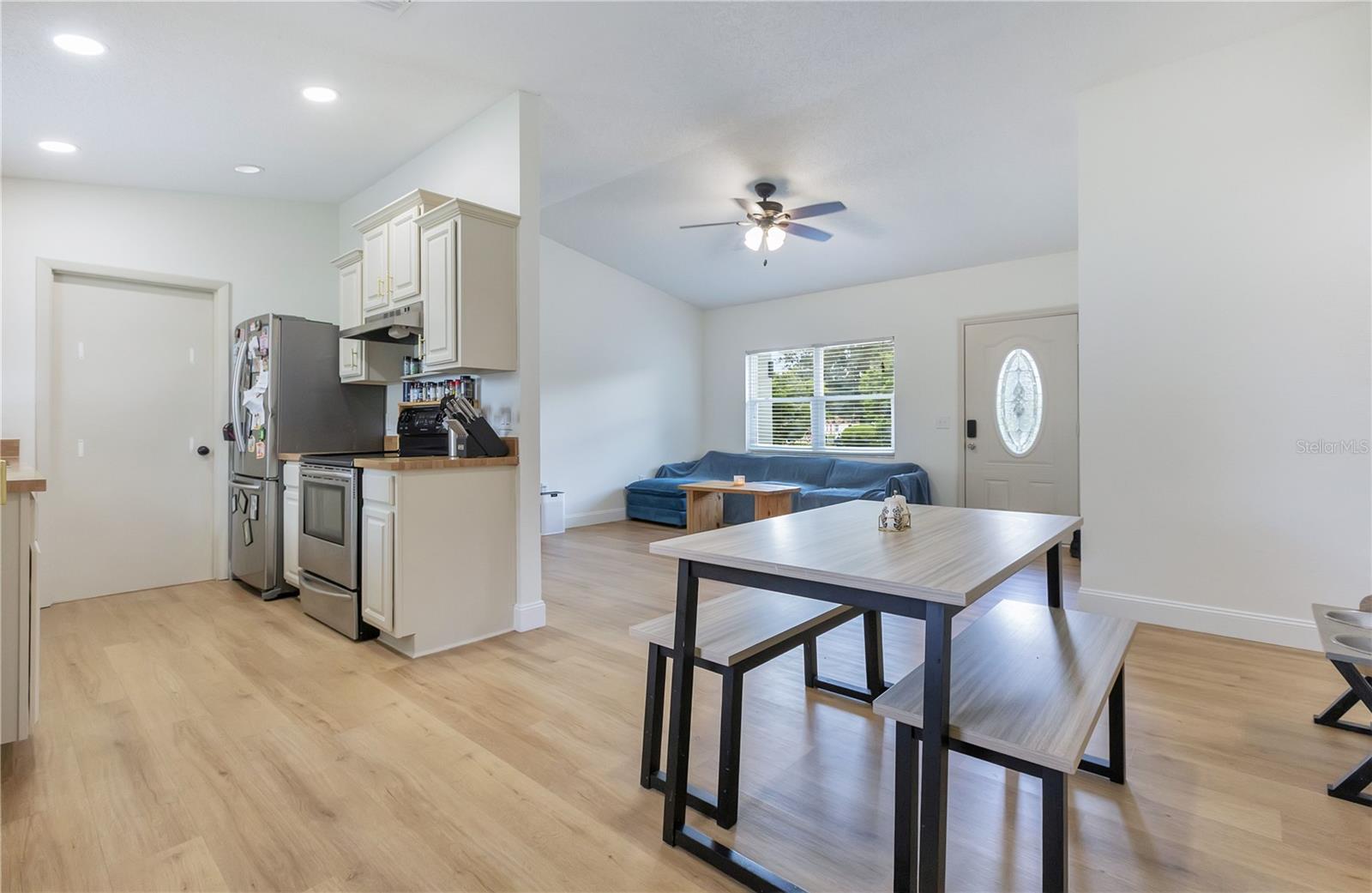 802 FOX LAKE DRIVE