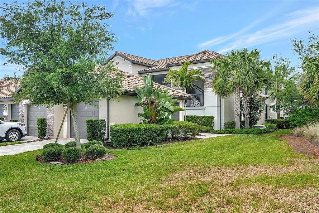 This lovely, top floor end unit Veranda offers two bedrooms, two baths plus office/den (or third bedroom), and includes a one car detached garage on a corner lot. You will enjoy grabbing your favorite beverage and watching the sunsets on your private, screened lanai overlooking the pond and golf course. This lovely property features an eat-in kitchen with Granite countertops, tile backsplash and stainless steel appliances. Guest bath also features Granite. Lakewood National Golf Club offers a resort style living, two 18 hole Arnold Palmer designed golf courses, Grand Club House, practice facility, fitness center, resort style pool with tiki bar, pro shop, eight Har-Tru tennis courts, pickleball, bocce bass as well as six additional pools. Lakewood National offers 24 hour security, managed HOA, and a maintenance free community. Furniture negotiable