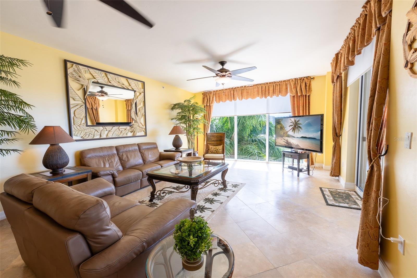 NORTH STAR YACHT CLUB - Residential