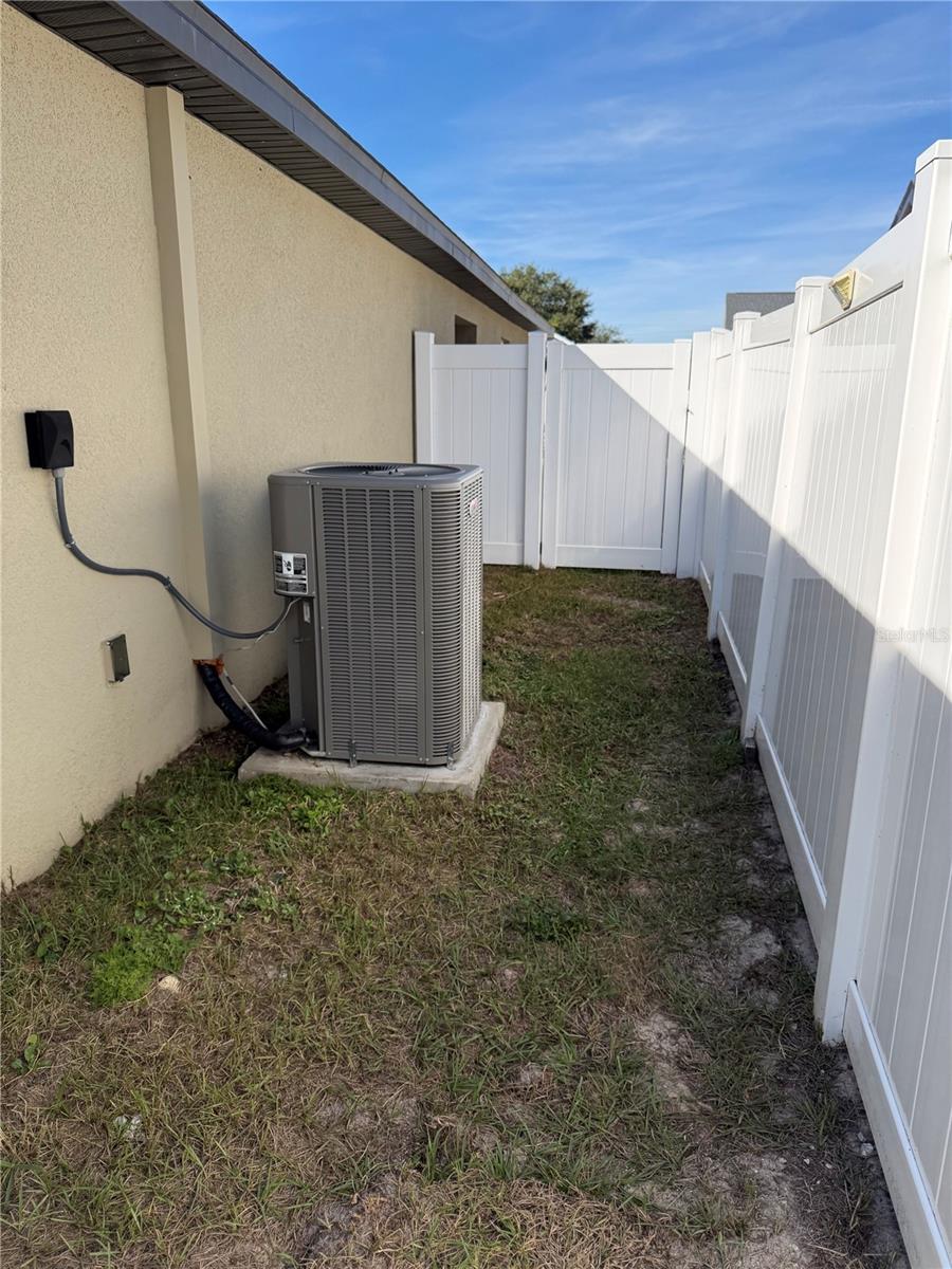 SPRING RIDGE - Residential