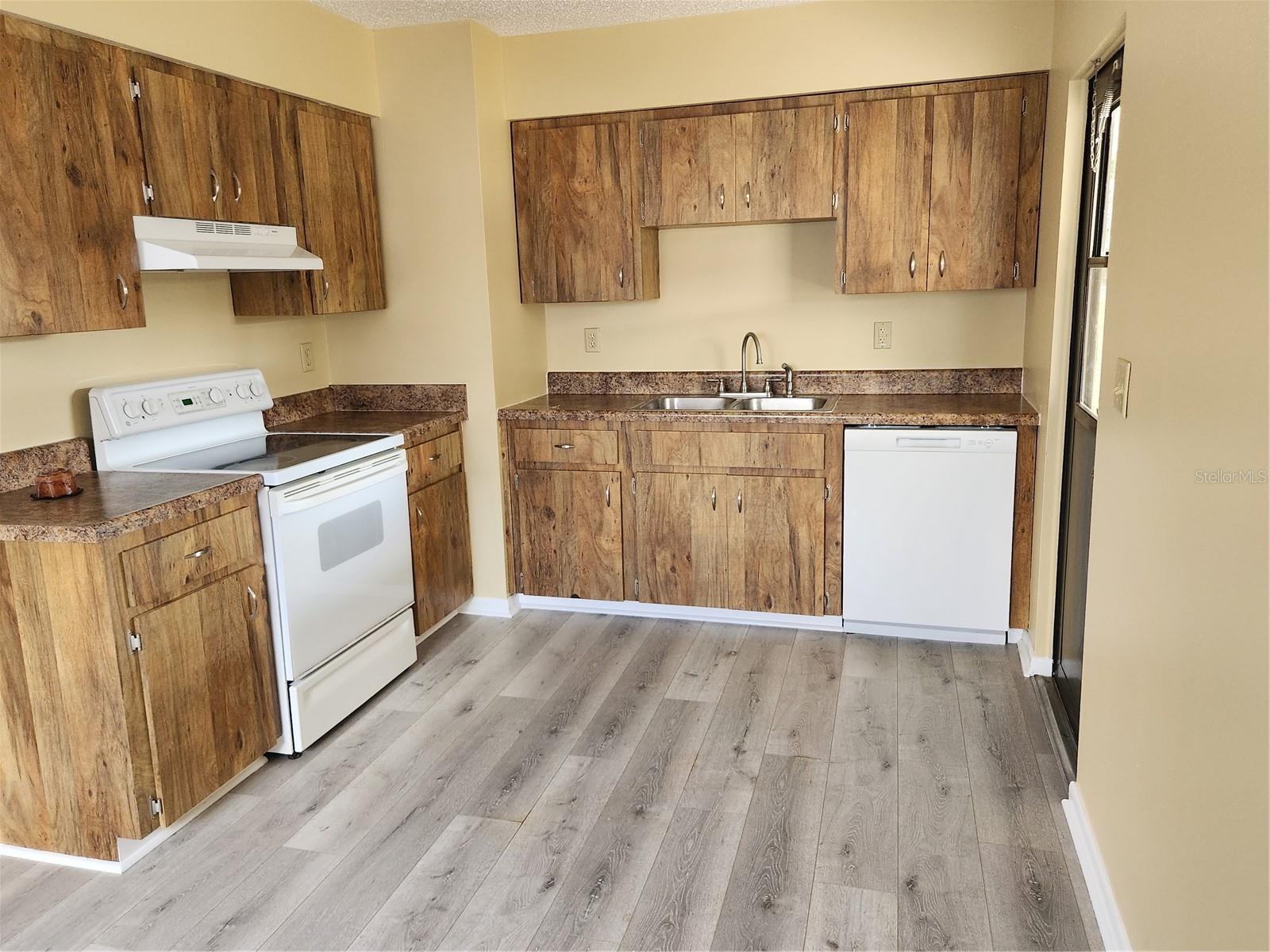 PINE RUN ESTATE - Residential