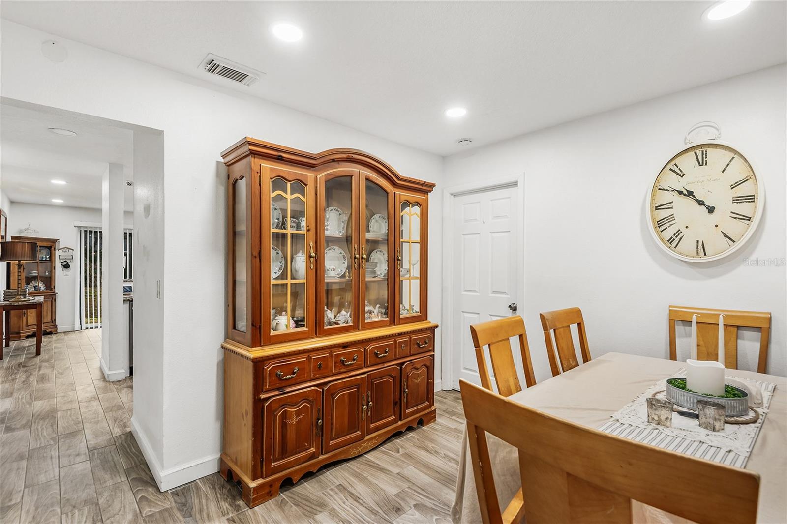 548 OLYMPIC VILLAGE 106