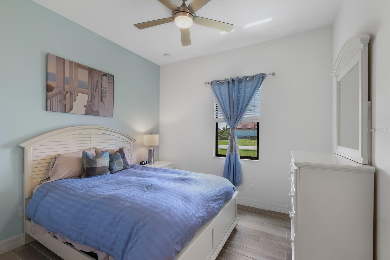 LAKEWOOD NATIONAL - Residential Lease
