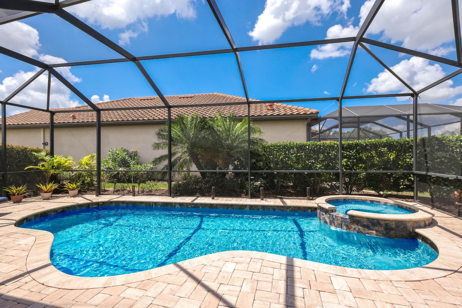 LAKEWOOD NATIONAL - Residential Lease