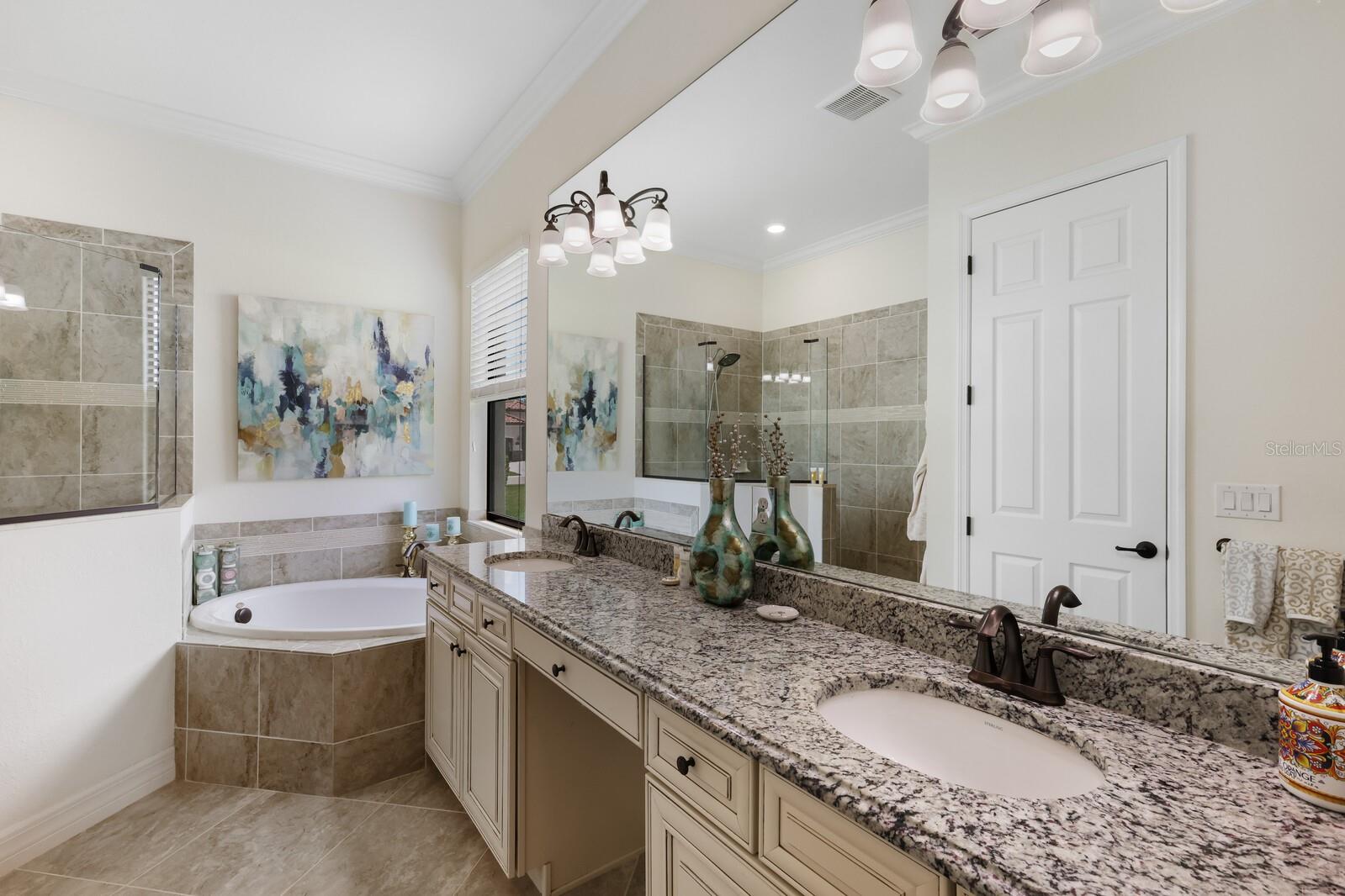 LAKEWOOD NATIONAL - Residential Lease