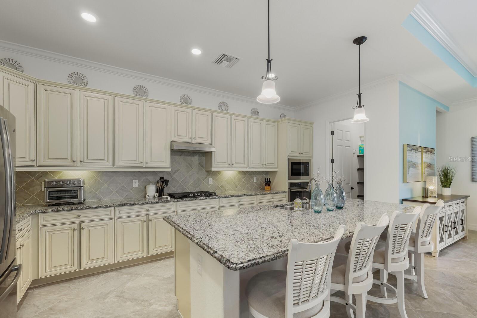 LAKEWOOD NATIONAL - Residential Lease