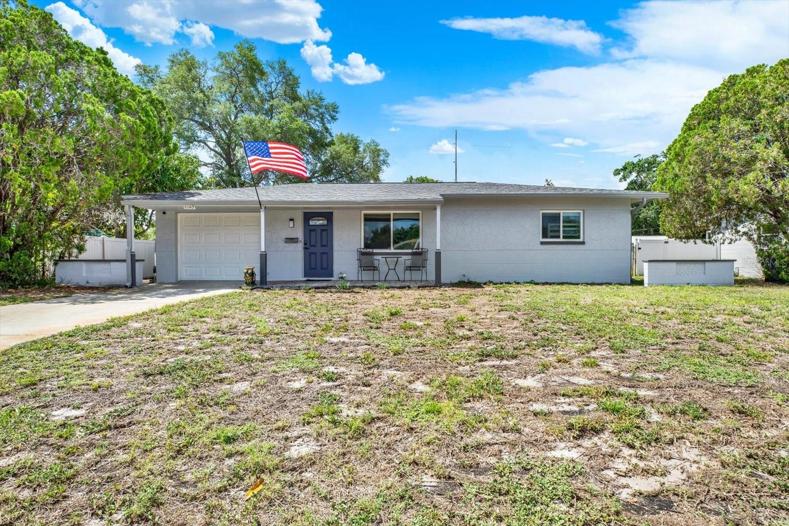 PINEBROOK MANOR - Residential
