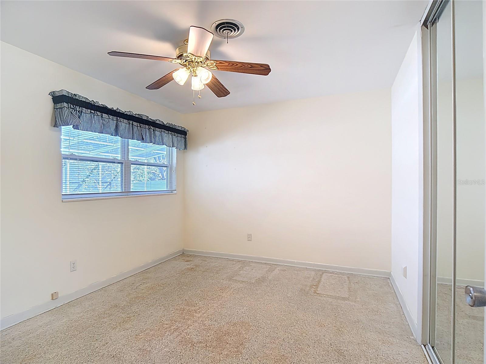 LEASNICK PARK - Residential