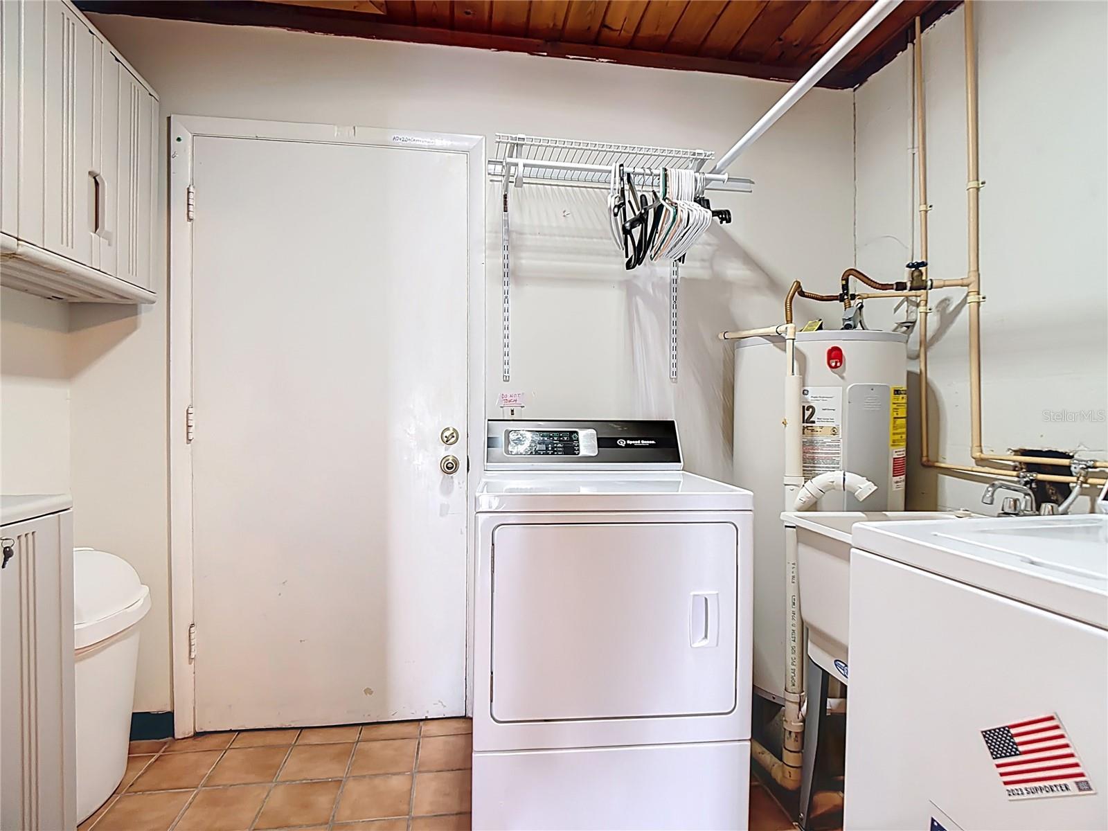 LEASNICK PARK - Residential