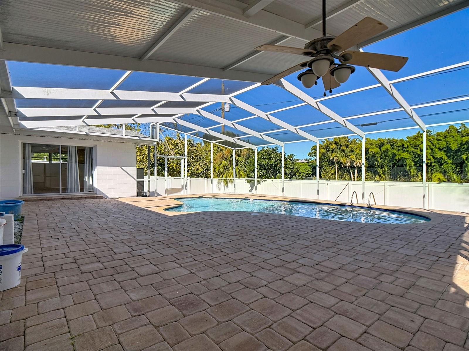 LEASNICK PARK - Residential