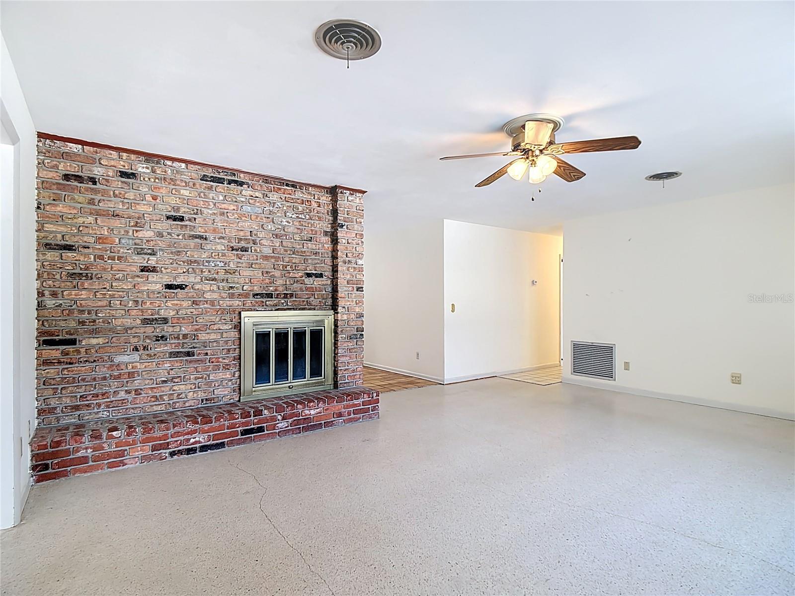 LEASNICK PARK - Residential